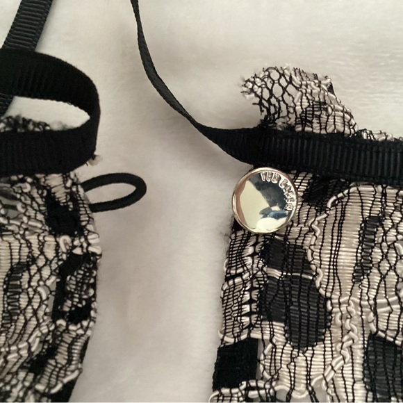 Ted Baker London Nomina Black/GreyishGold Lace Blouse, Size S - Picture 5 of 11